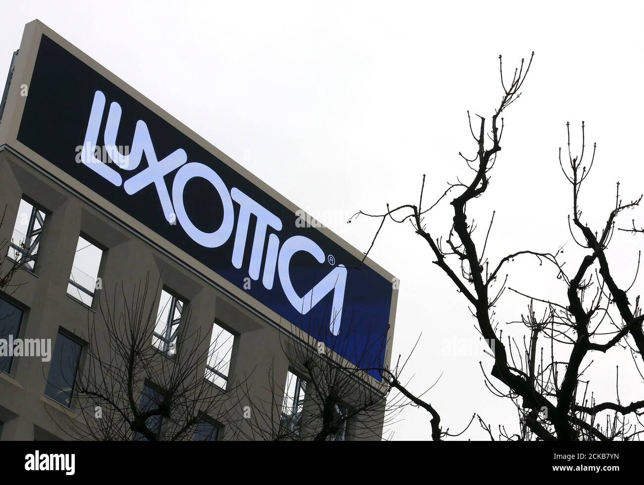 Luxottica Immagini e Fotos Stock - Alamy