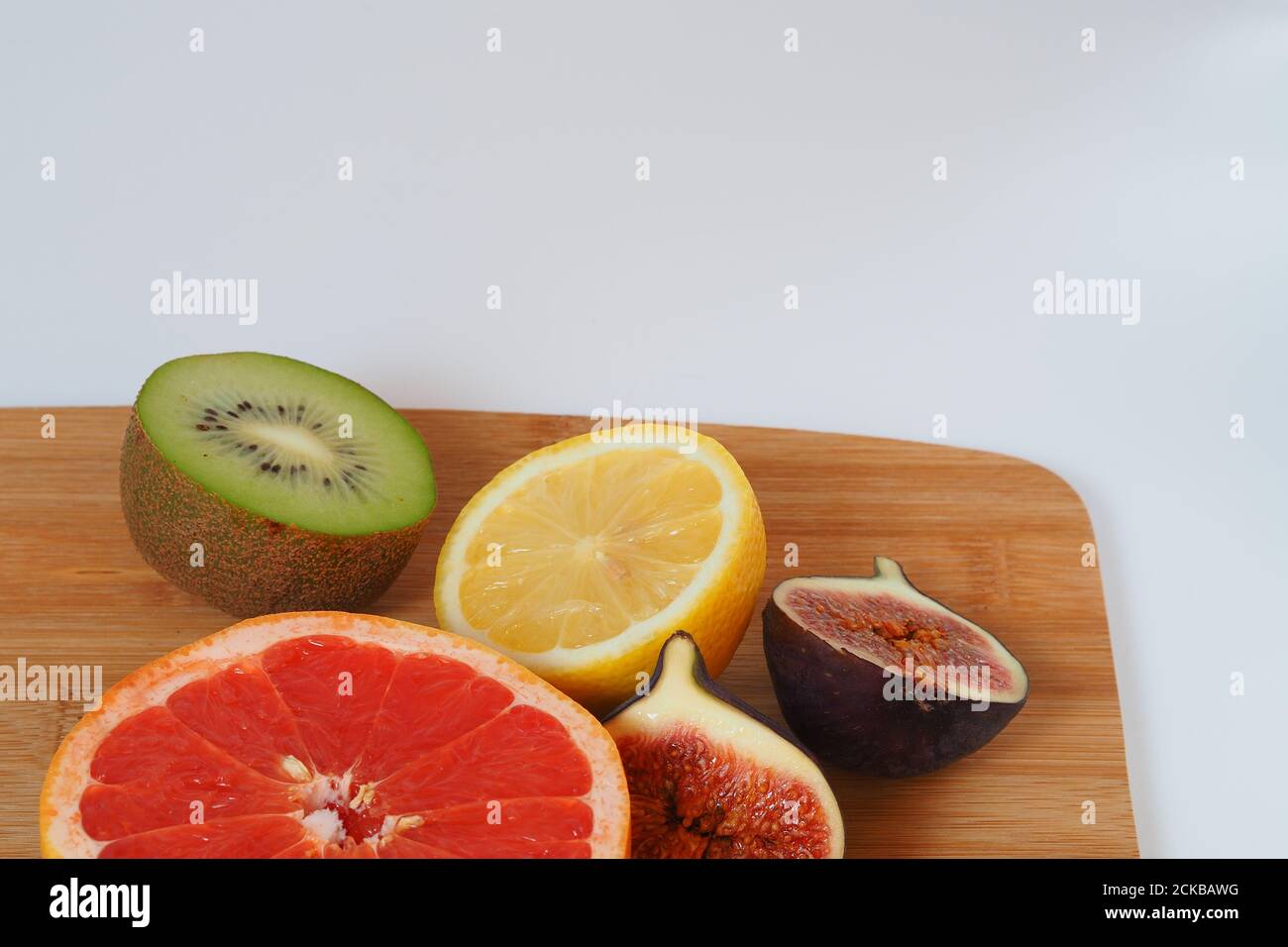 Agrumi. Il Greyfruit è rosso. La frutta intera. Foto Stock