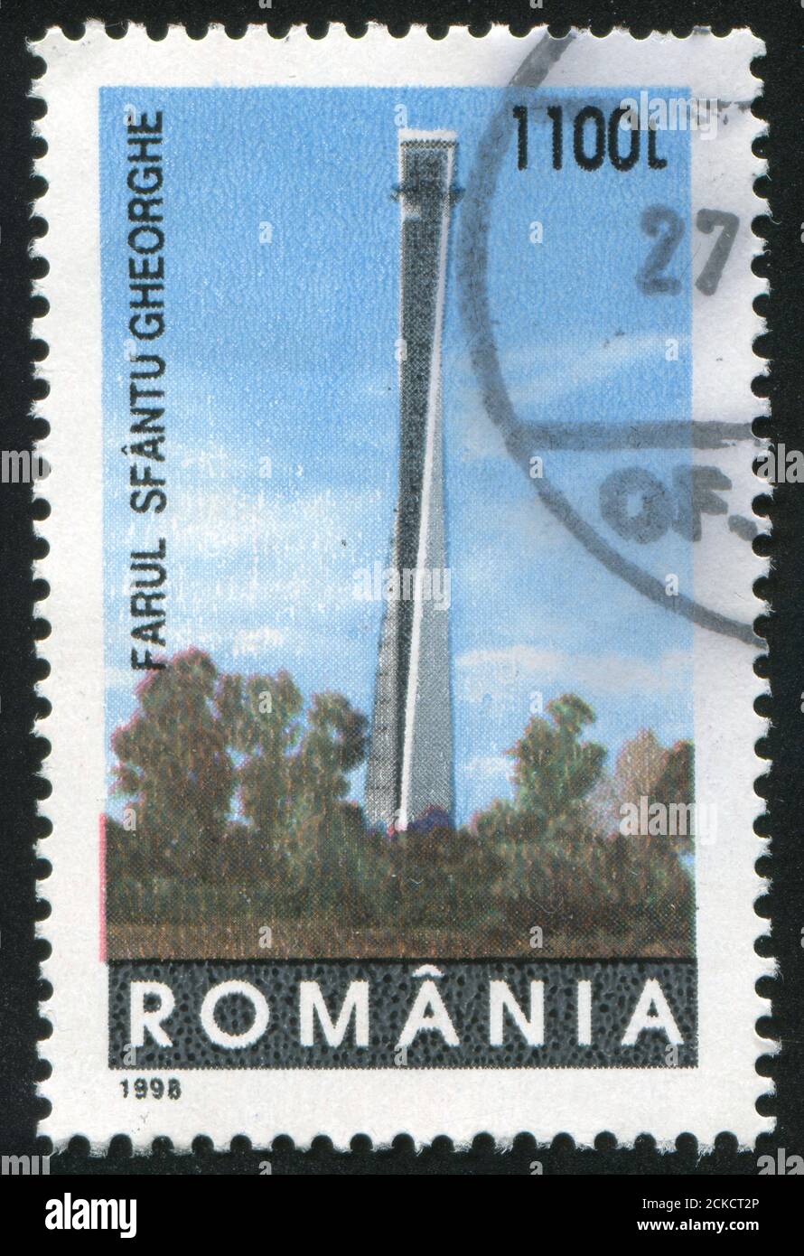 ROMANIA - CIRCA 1998: Francobollo stampato dalla Romania, spettacoli Faro, Sfantu Gheorghe, circa 1998 Foto Stock
