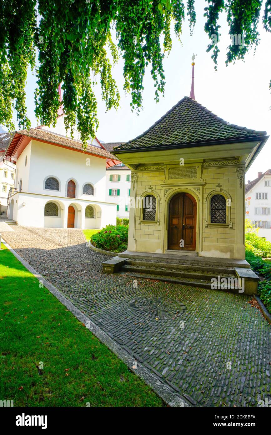 Cappella di Santa Croce (Heilig-kreuz Kapelle) e Kerchel ha servito la parrocchia di Schwyz come cappella per i morti dal 1977, dove i defunti sono disposti Foto Stock