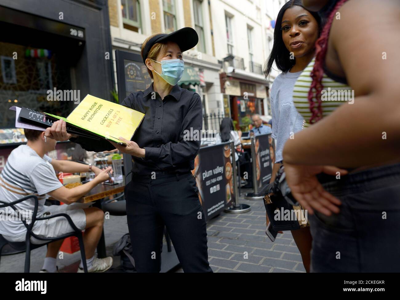 Londra, Inghilterra, Regno Unito. Ristorante cinese a Gerrard Street, Chinatown, che offre sconti durante la pandemia COVID, settembre 2020 Foto Stock