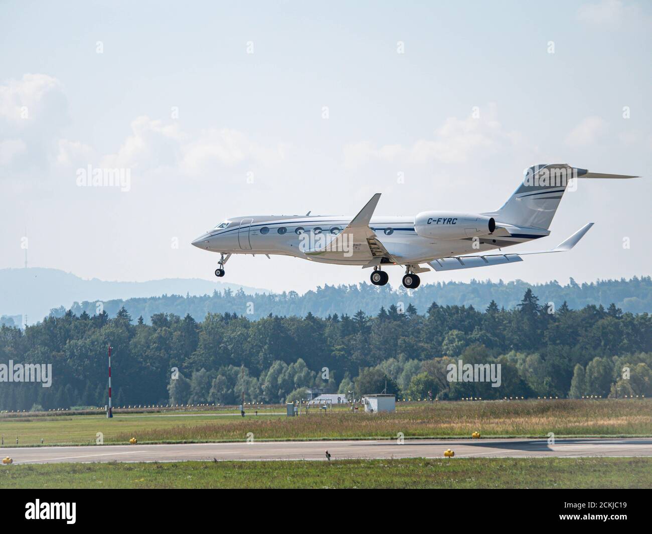 Atterraggio aereo a ZRH Foto Stock