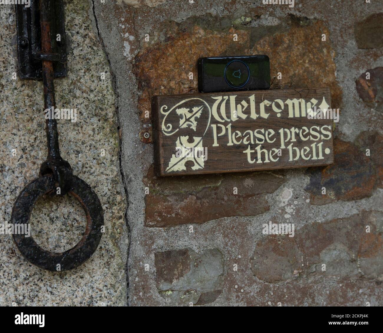 tirare la vecchia portiera e la nuova campana della portiera Foto Stock