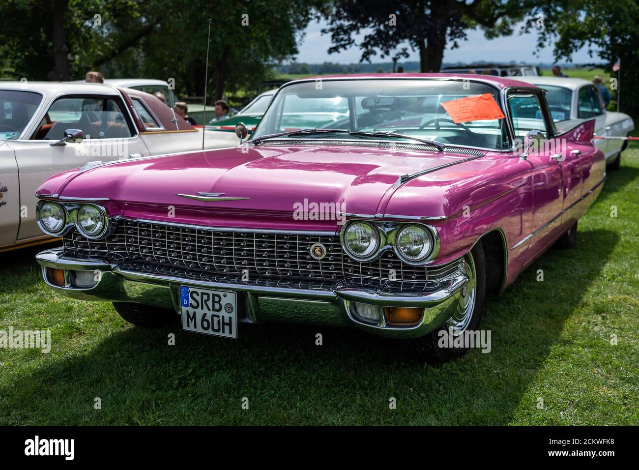 L'auto di lusso personale di dimensioni standard Cadillac Sedan de Ville (prima generazione), 1960. La mostra di 'US Car Classics'. Foto Stock