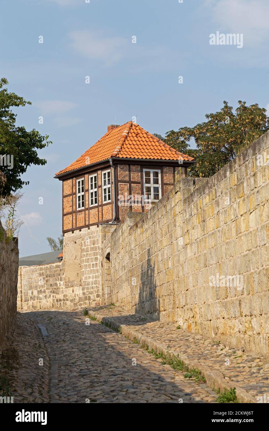 Schenkgasse, Quedlinburg, patrimonio culturale mondiale dell'UNESCO, Sassonia Anhalt, Germania Foto Stock