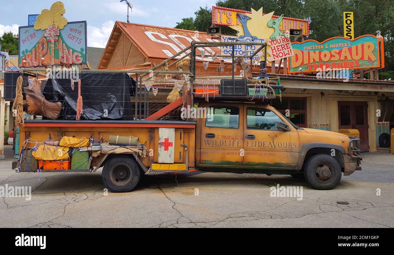 La fauna selvatica si sforza di safari camion a Regno degli animali, Walt Disney World, Orlando, Florida, Stati Uniti Foto Stock