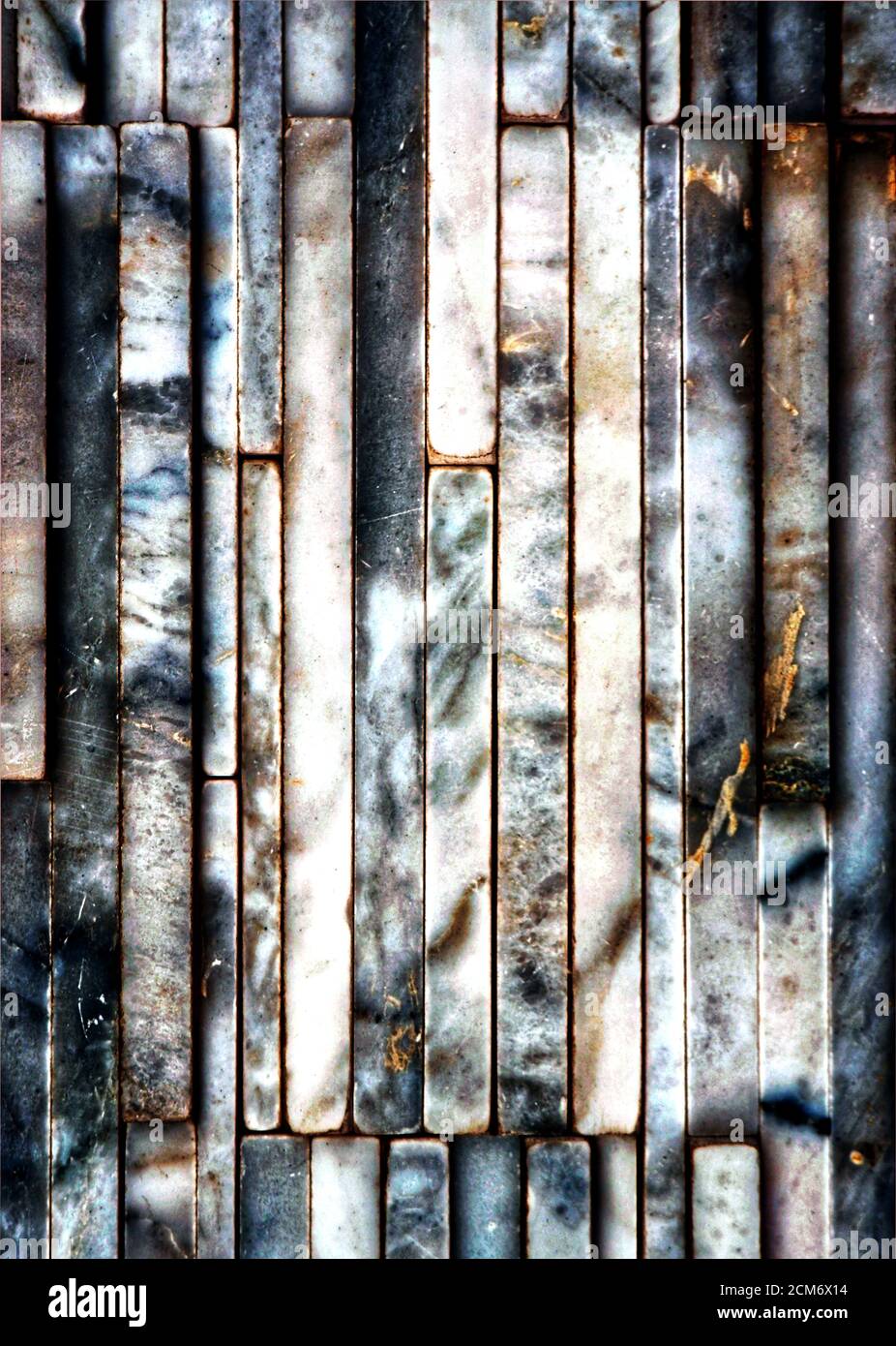 Sfondo a grana di parete grigio scuro marmorizzato con spazio per testo, testo o visualizzazione di prodotti, sovrapposizione, banner o sfondo. Foto Stock