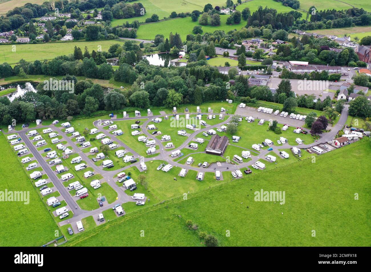 Vista aerea del drone del campeggio e del Caravanning Club di Moffat Foto Stock