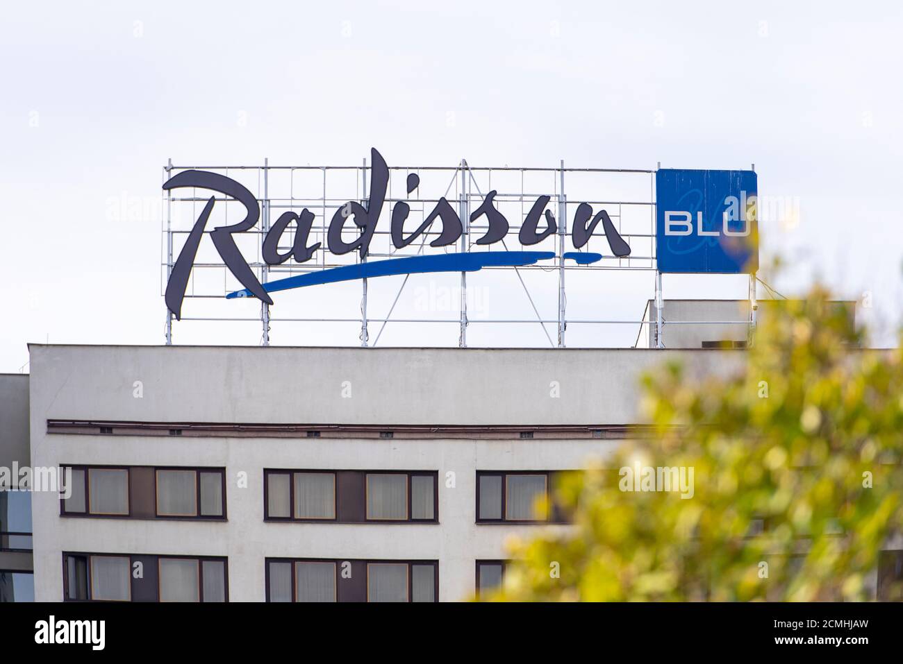 RIGA - OTT 08: Radisson Blu Hotel con logotipo a riga il 08 ottobre. 2018 in Lettonia. Foto Stock