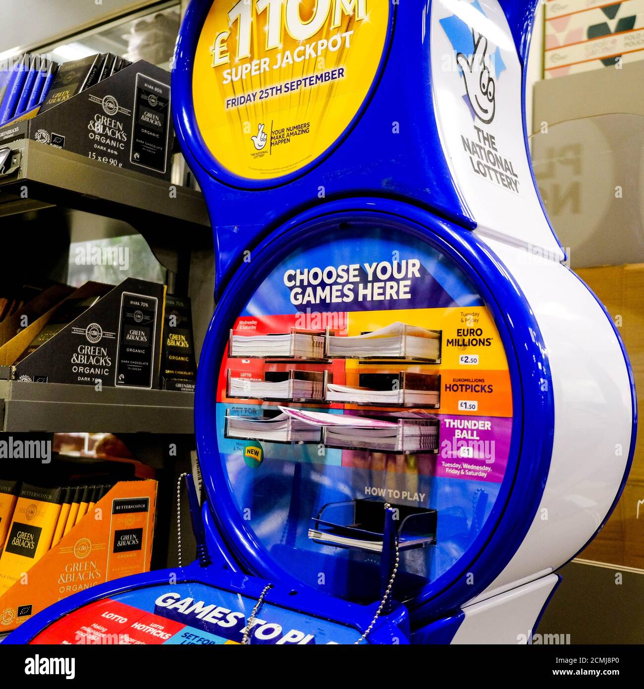 UK National Lottery and Euromillions Gambling Games, primo piano con No People Foto Stock