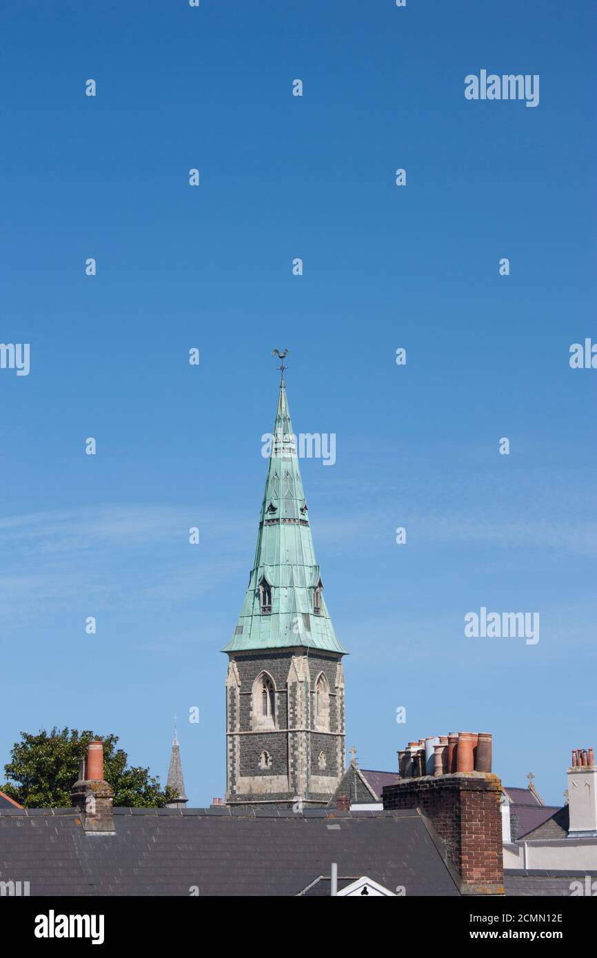 Guernsey. Porto di San Pietro. Chiesa cattolica di San Giuseppe e Santa Maria. Foto Stock