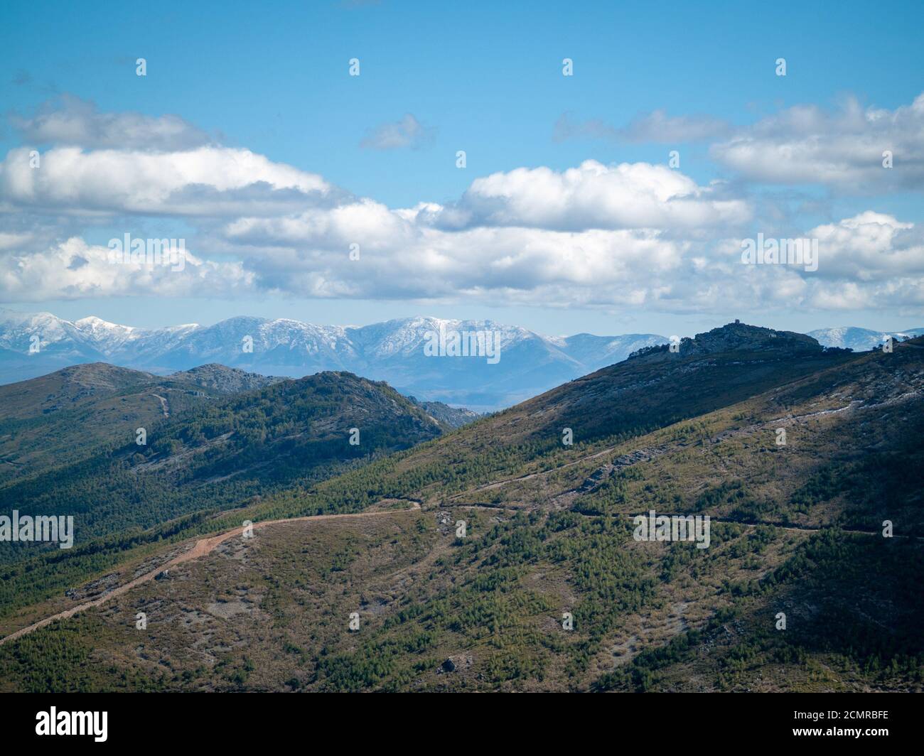 Vista aerea di un paesaggio di montagna di La Peña de Francia in La Alberca (Salamanca) Foto Stock