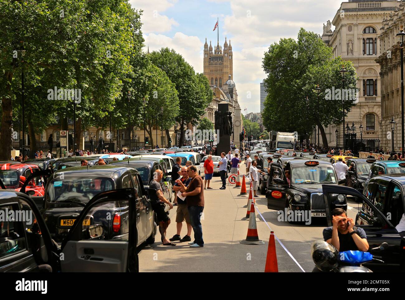 Black Taxis a Londra dimostra contro la licenza di UBER, Londra, Regno Unito Foto Stock