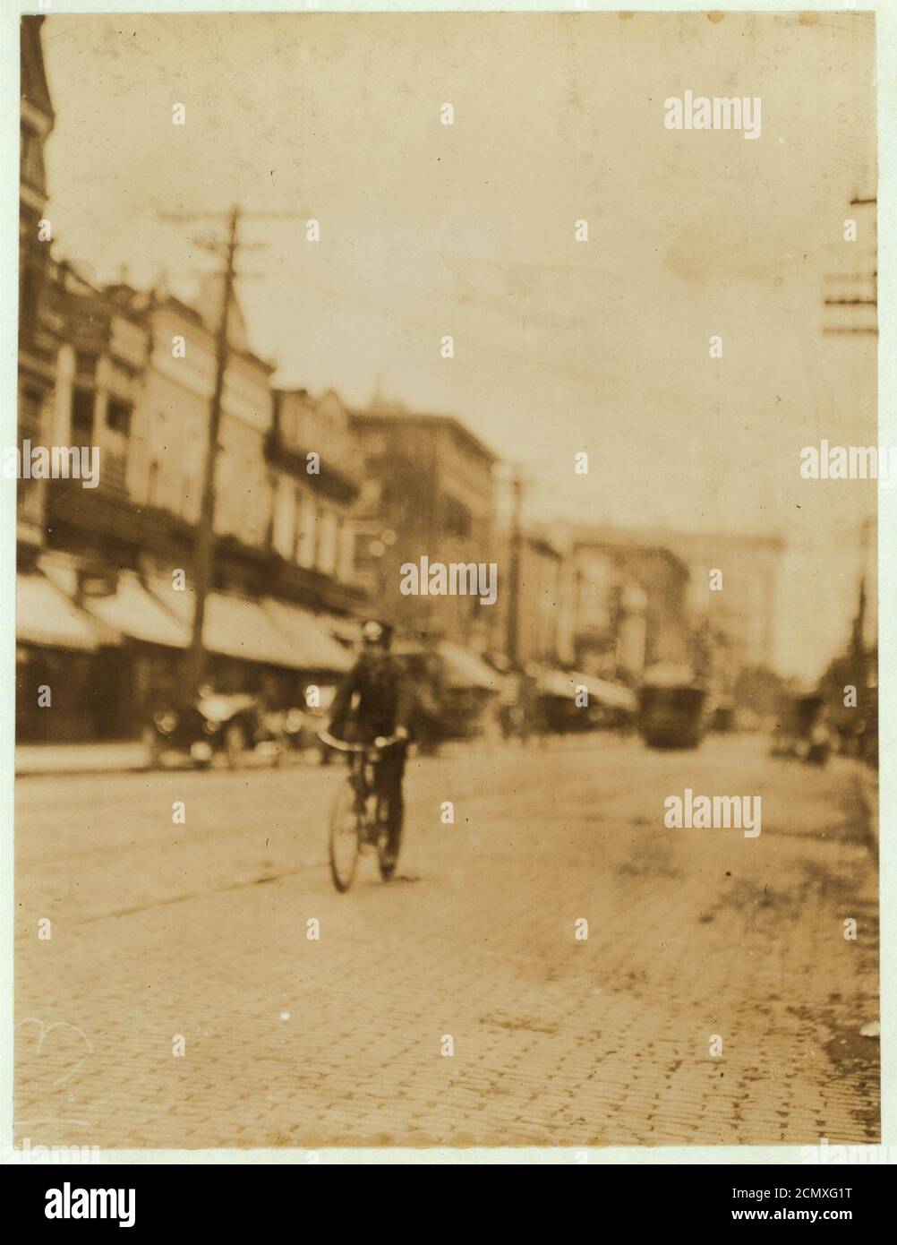 John Towers, 627 S. Connell Street. Postal Telegraph Company, Messenger -9. 15 anni. In servizio 1 anno. Visita case di prostituzione. A volte fuma. Edward F. Brown, Foto Stock