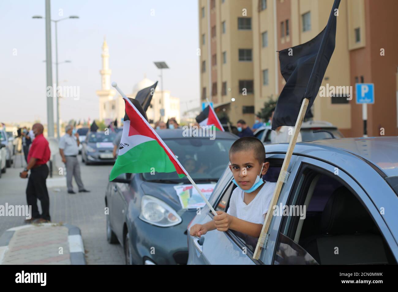 Centrale la striscia di Gaza, la striscia di Gaza, la Palestina. 17 Settembre 2020. I palestinesi celebrano il 38° anniversario del massacro di Sabra e Shatila nel centro della striscia di Gaza. In questo giorno, nel 1982, diverse migliaia di palestinesi nei campi profughi di Sabra e Shatila sono stati brutalmente massacrati da un gruppo di milizie libanesi Credit: Mahmoud Khattab/Quds Net News/ZUMA Wire/Alamy Live News Foto Stock