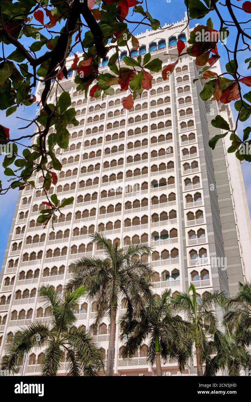 L'ala moderna del Taj Mahal Palace Hotel si trova vicino alla porta d'India, Colaba, Mumbai, India Foto Stock
