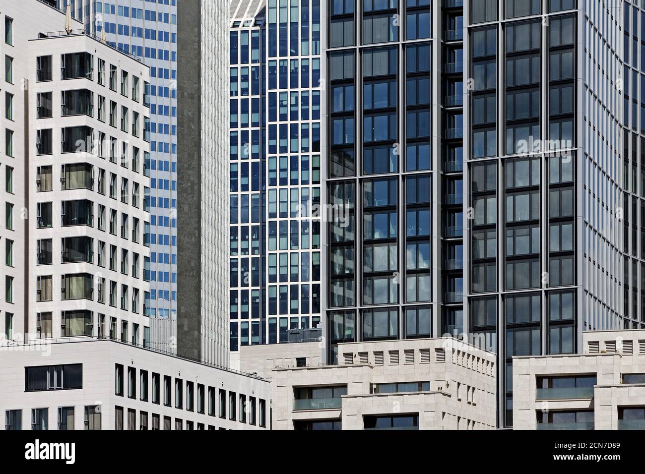 Alti edifici, castelli in cemento, quartiere finanziario, Francoforte sul meno, Assia, Germania, Europa Foto Stock