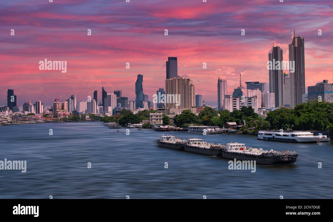 Tramonto sul fiume Bangkok Foto Stock