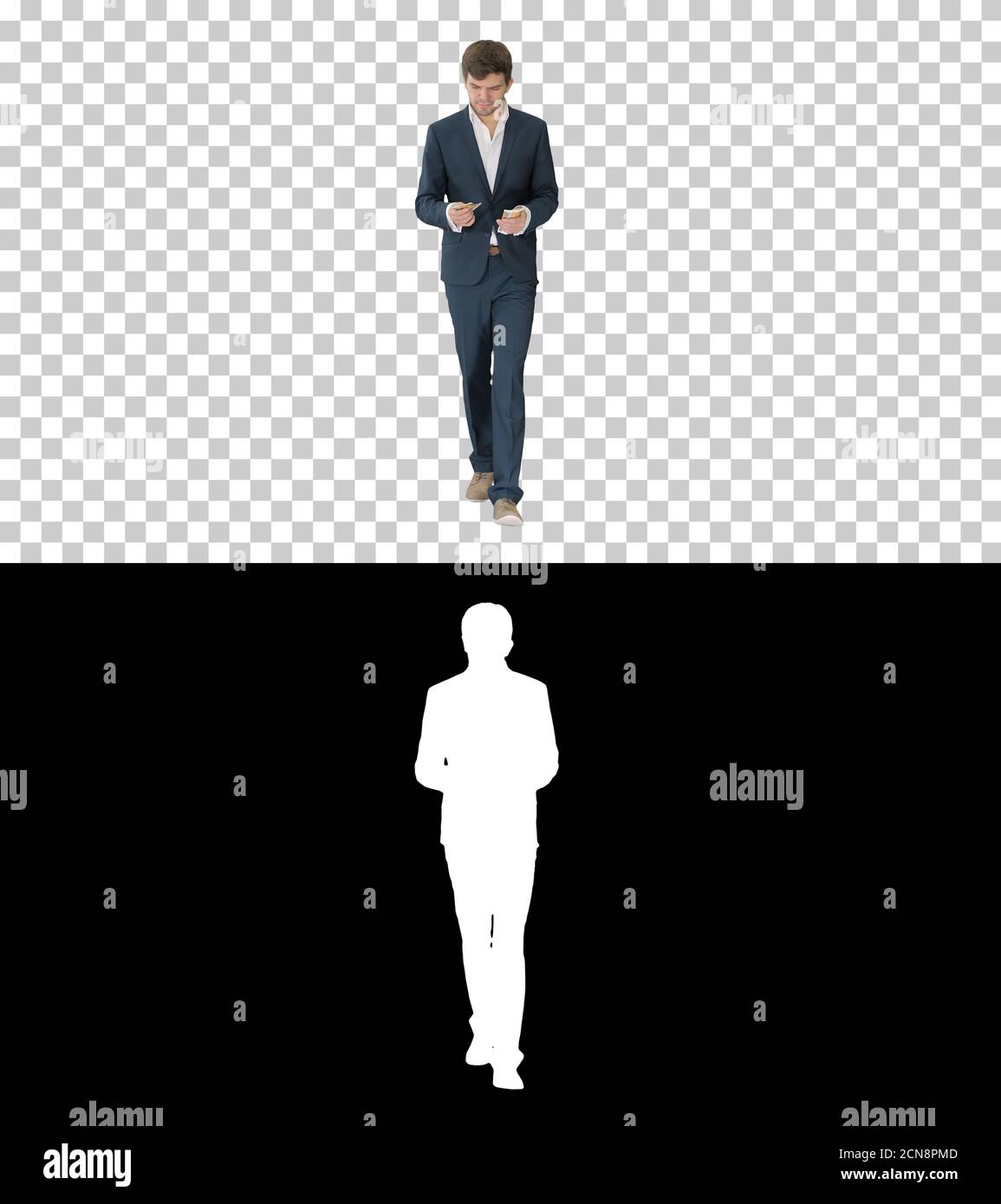 Felice uomo d'affari che conta i soldi e lo tucking dentro il suo jacke Foto Stock
