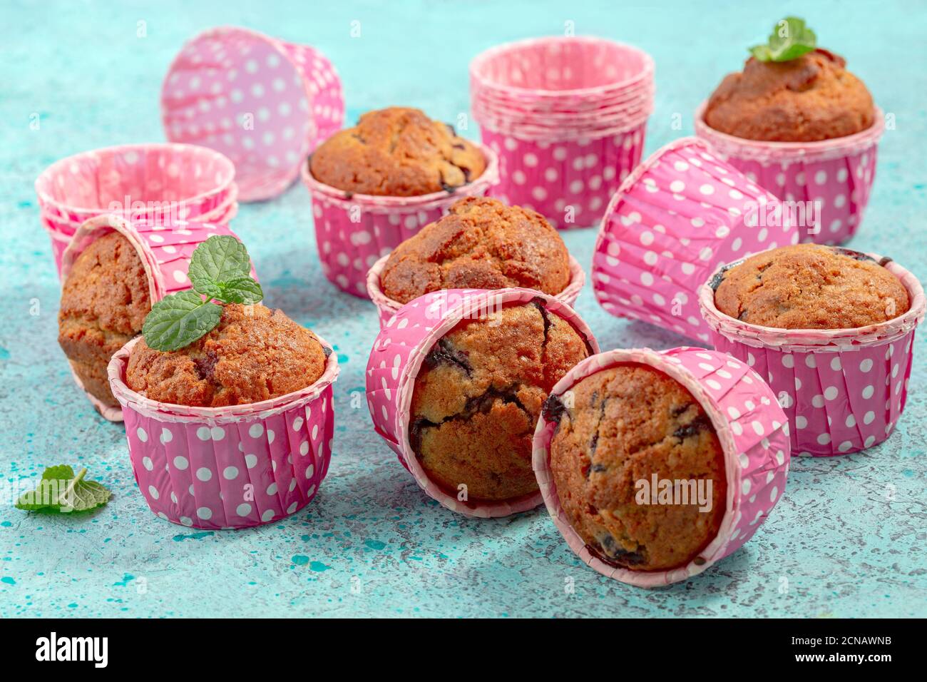 Muffin fatti in casa con ribes nero. Foto Stock