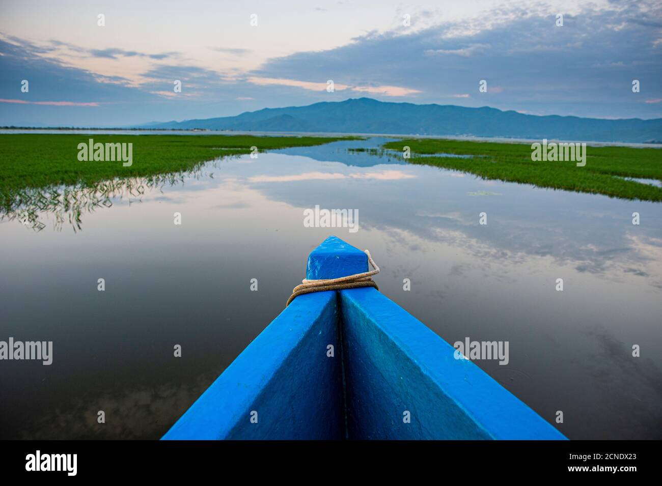 Alba sul lago Kerkini, Macedonia, Grecia, Europa Foto Stock