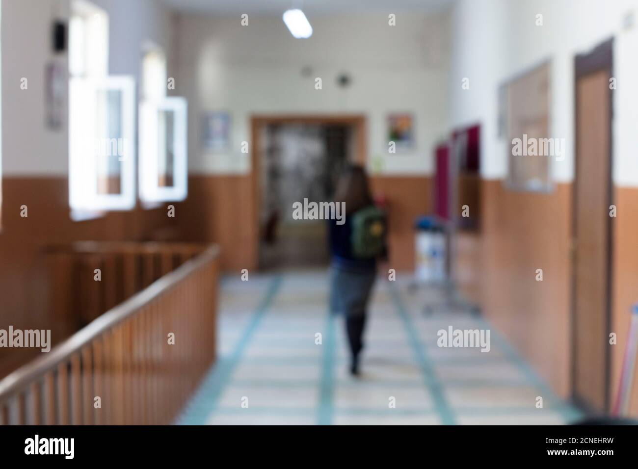 Immagine offuscata del Corridoio della Scuola con gli studenti Foto Stock