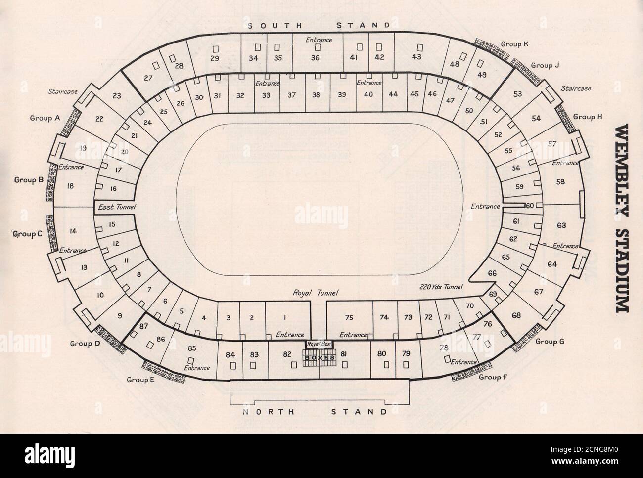 WEMBLEY STADIUM con posti a sedere vintage. Londra. Stadio di calcio 1937 vecchia stampa Foto Stock