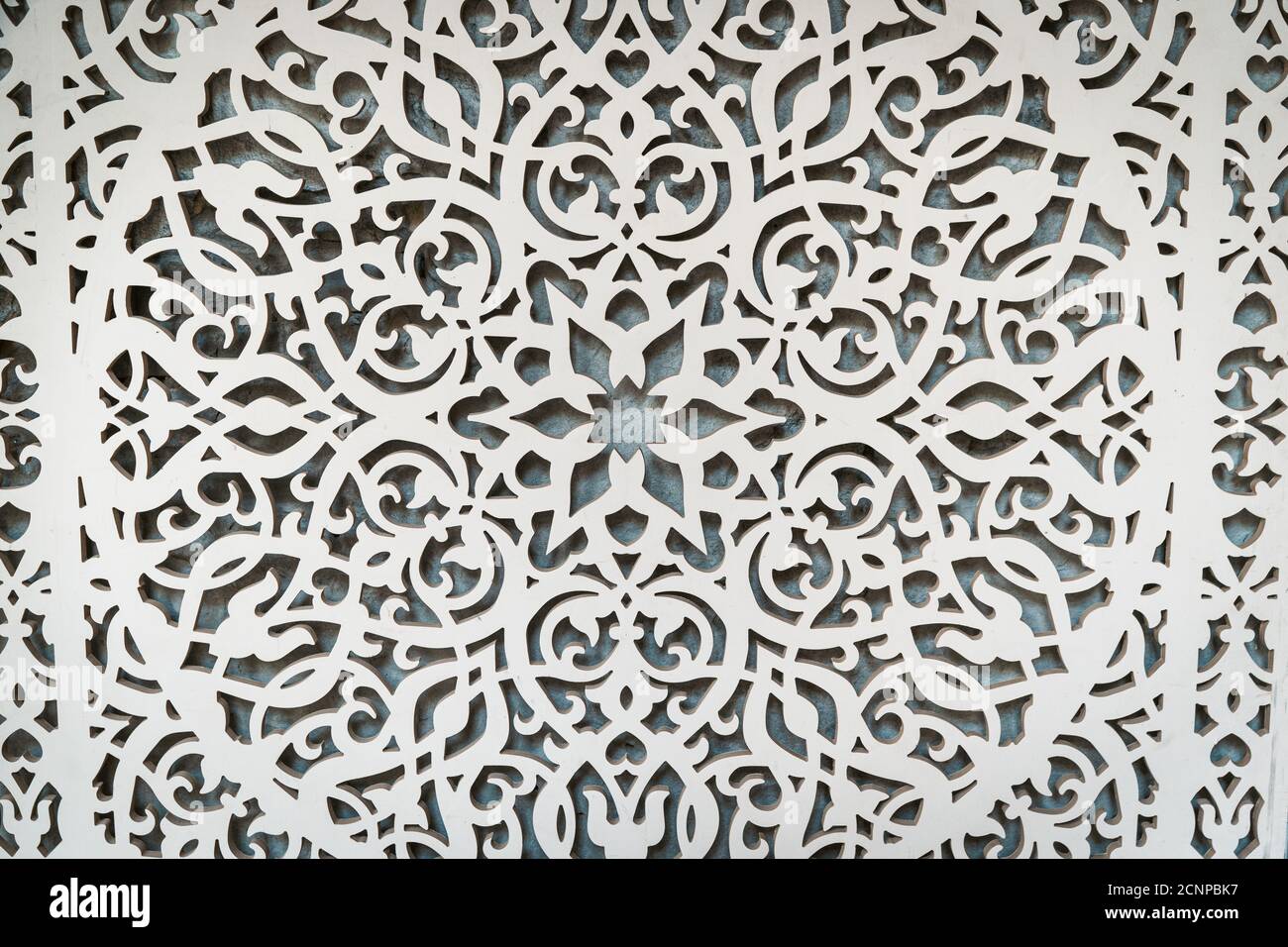 Ornamento in legno bianco. Arredamento Ellement. Foto di alta qualità Foto Stock