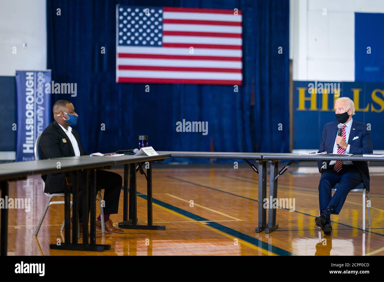 TAMPA, FL, USA - 15 settembre 2020 - il candidato presidenziale democratico americano Joe Biden partecipa a una tavola rotonda con i veterani militari statunitensi a Tampa, Florida, Foto Stock