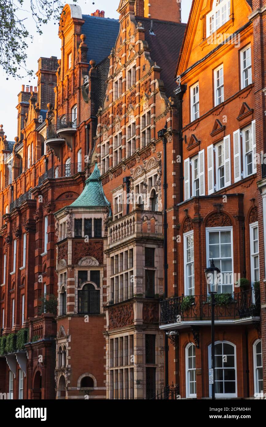 Inghilterra, Londra, Westminster, Kensington e Chelsea, Knightsbridge, Cadogan Square, abitazioni residenziali Foto Stock