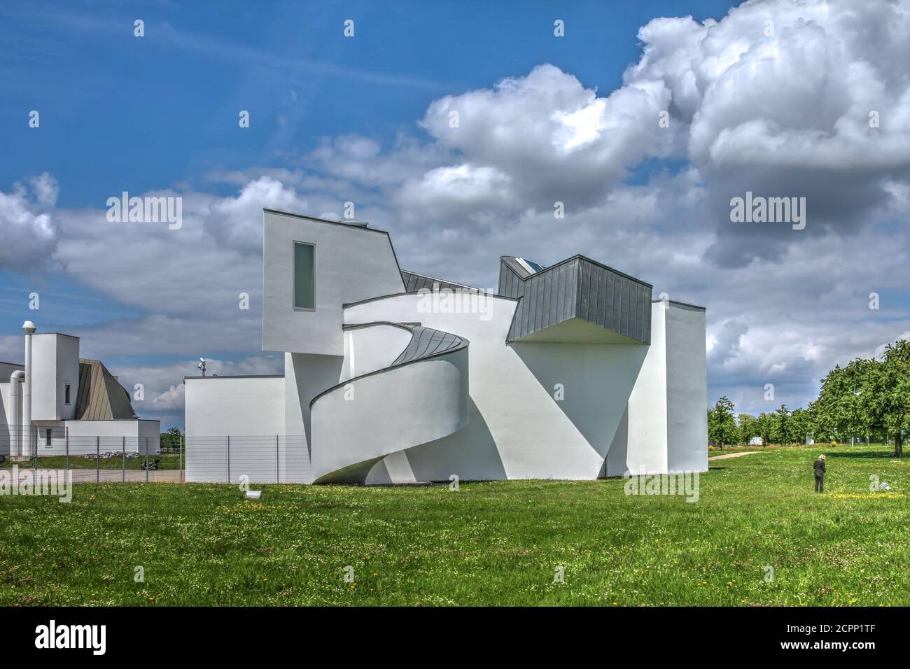 Weil am Rhein, Germania - 17 maggio 2015: Vitra Design Museum progettato da Frank Gehry il 17 maggio 2015. Il Vitra Design Museum è un reno internazionale Foto Stock