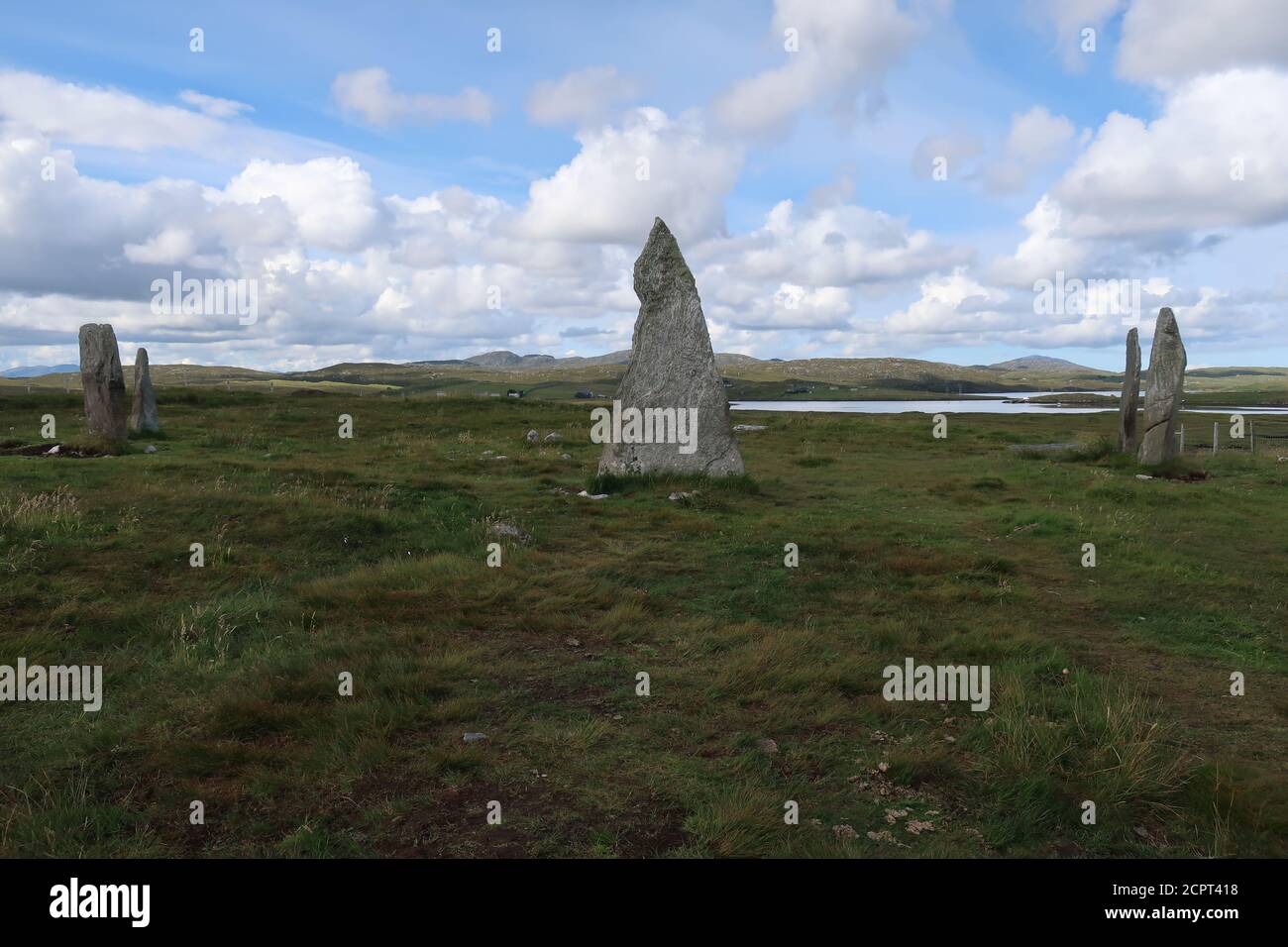 Calanais pietre in piedi cerchio di pietra. La via Ebridea. Ebridi esterne. Highlands. Scozia. REGNO UNITO Foto Stock