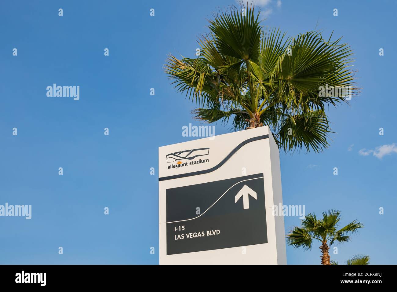 Las Vegas, 15 SETTEMBRE 2020 - Sunny vista esterna del segno di Allegiant Stadium Foto Stock