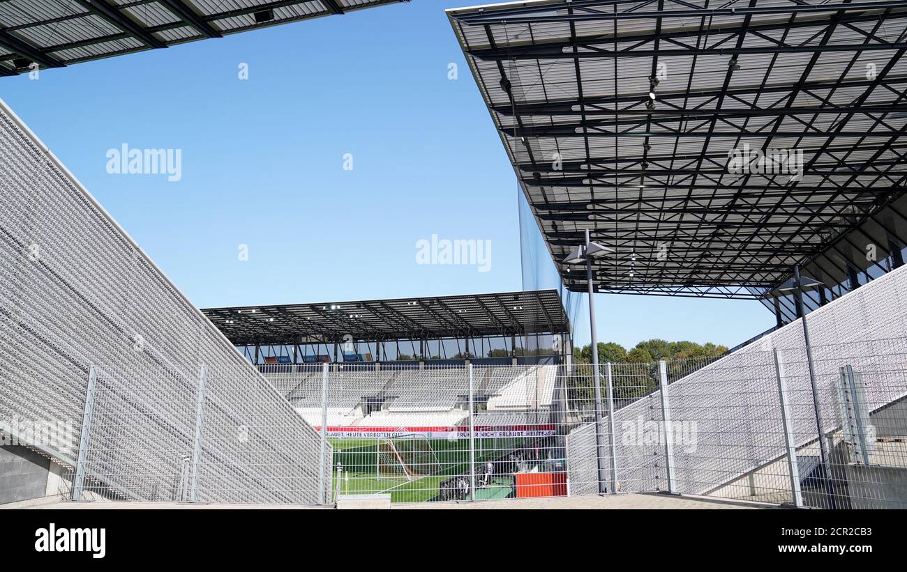 Essen, Germania. 19 Settembre 2020. Gioco a porte chiuse per i tifosi durante la partita di qualificazione del Campionato europeo delle Donne UEFA tra Germania e Repubblica d'Irlanda. Daniela Porcelli/SPP Credit: SPP Sport Press Photo. /Alamy Live News Foto Stock