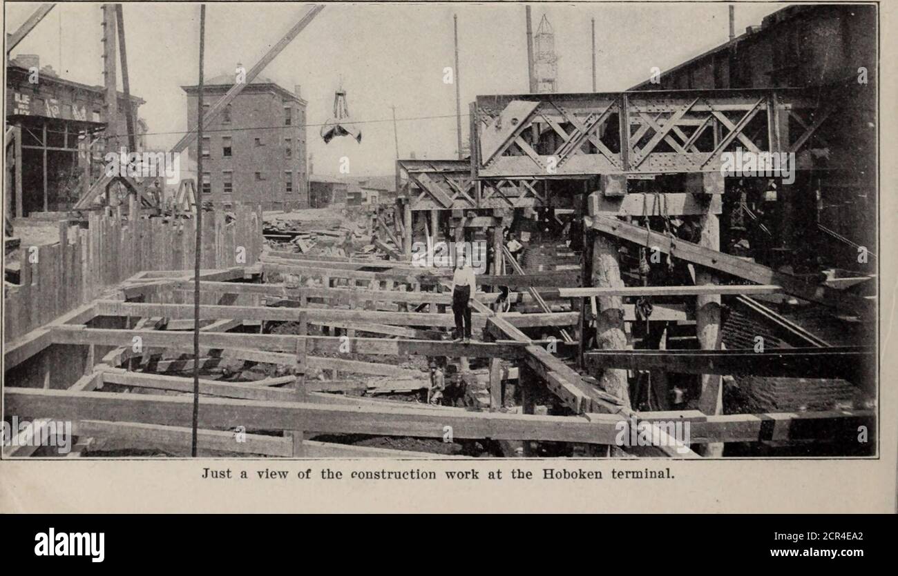 . Tunnel di Hudson e Manhattan : unendo New York e New Jersey in foto e storia. . Concretizzare e impermeabilizzare quello che deve essere il soffitto della stazione. Foto Stock