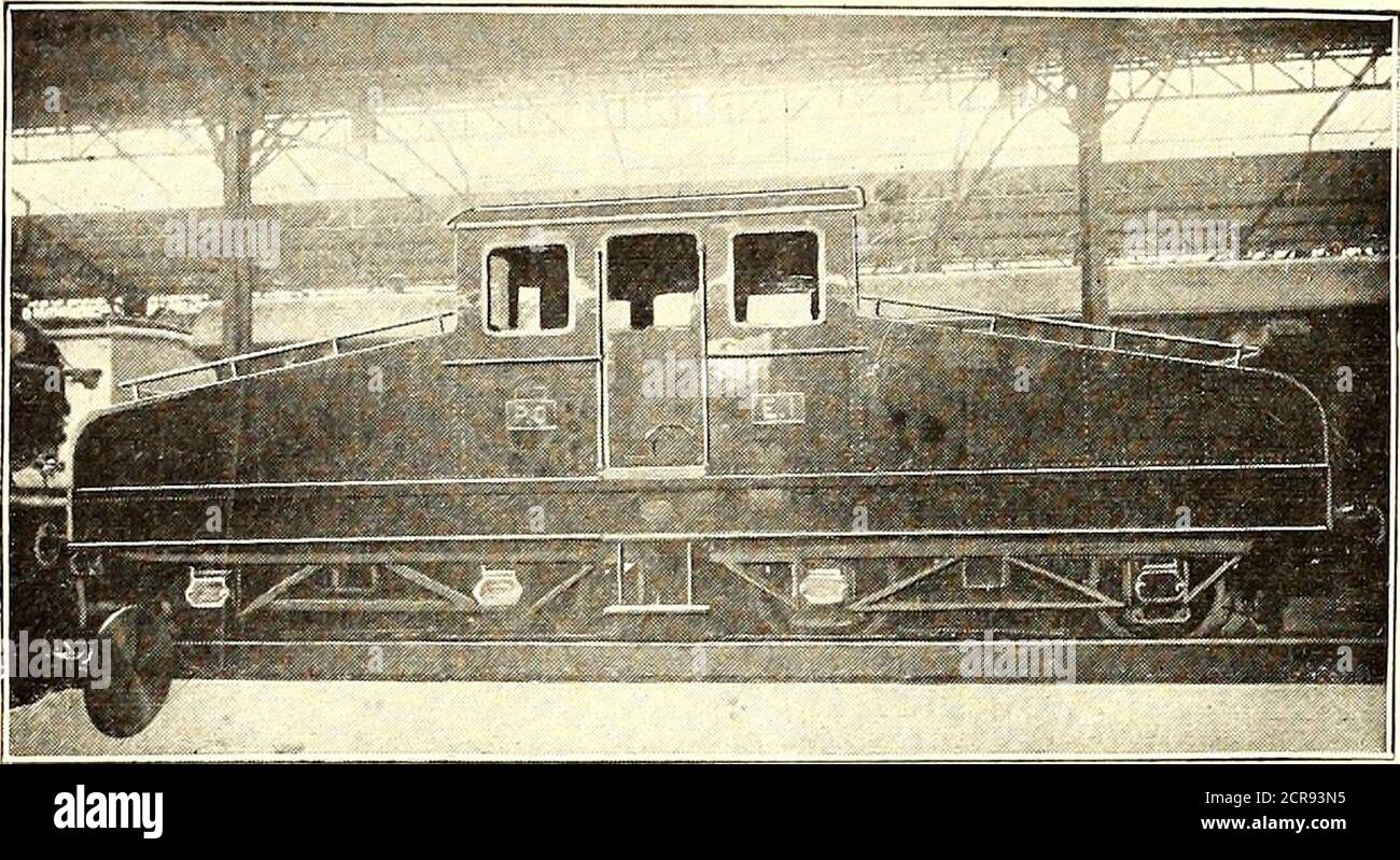 . Il giornale ferroviario di strada . GIORNALE FERROVIARIO DI VIA 88O. [Vol XVIIL N. 25. I tubi utilizzati devono essere di 18 piedi 6 pollici, diametro interno e grado massimo saranno percentuali. Per la ventilazione si avrà dependenon il passaggio dei treni. Tre anni sono stati comminati per il completamento del lavoro, e il costo inferiore a 50 dollari,-000,000. I tunnel nel fiume Nord saranno di circa 25 piedi al di sotto del fondo del fiume, in fango morbido, e saranno a lato di capriate, e sostenuti ogni 150 piedi su moli che si estendono giù il fondo di tohard. Come pratica della società ferroviaria di Orleans, di Parigi, hasb Foto Stock