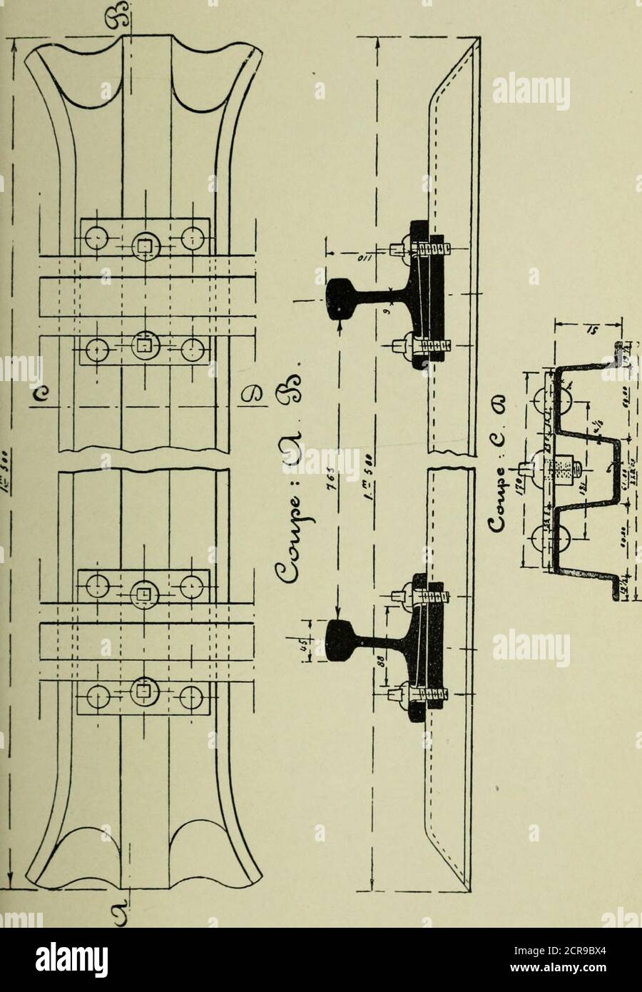 . Les chemins de fer aux Colonies et dans les Pays neufs . 01 ALLEGATO 4. 63 – allegato 5. COMPAGNIE DU CHEMIN DE FER DU CONGO. Cahier des charges, proposes et conditiotis relatlces à la fourniturede tabliers métalliques pour ponts. A. – Condizioni générales. Articolo Premier.Mode didjudication. Les adjudications ont lieu par soumissions. Les soumissions doivent être adressées à Tamministrateurdirecteur-général de la compagnie. Elles seront écrites sur papiertimbré et placées sous double envelope, lenvelpe intérieureportant comme sucription : Soumissio7i pour tabliers métalliques. La compagni Foto Stock