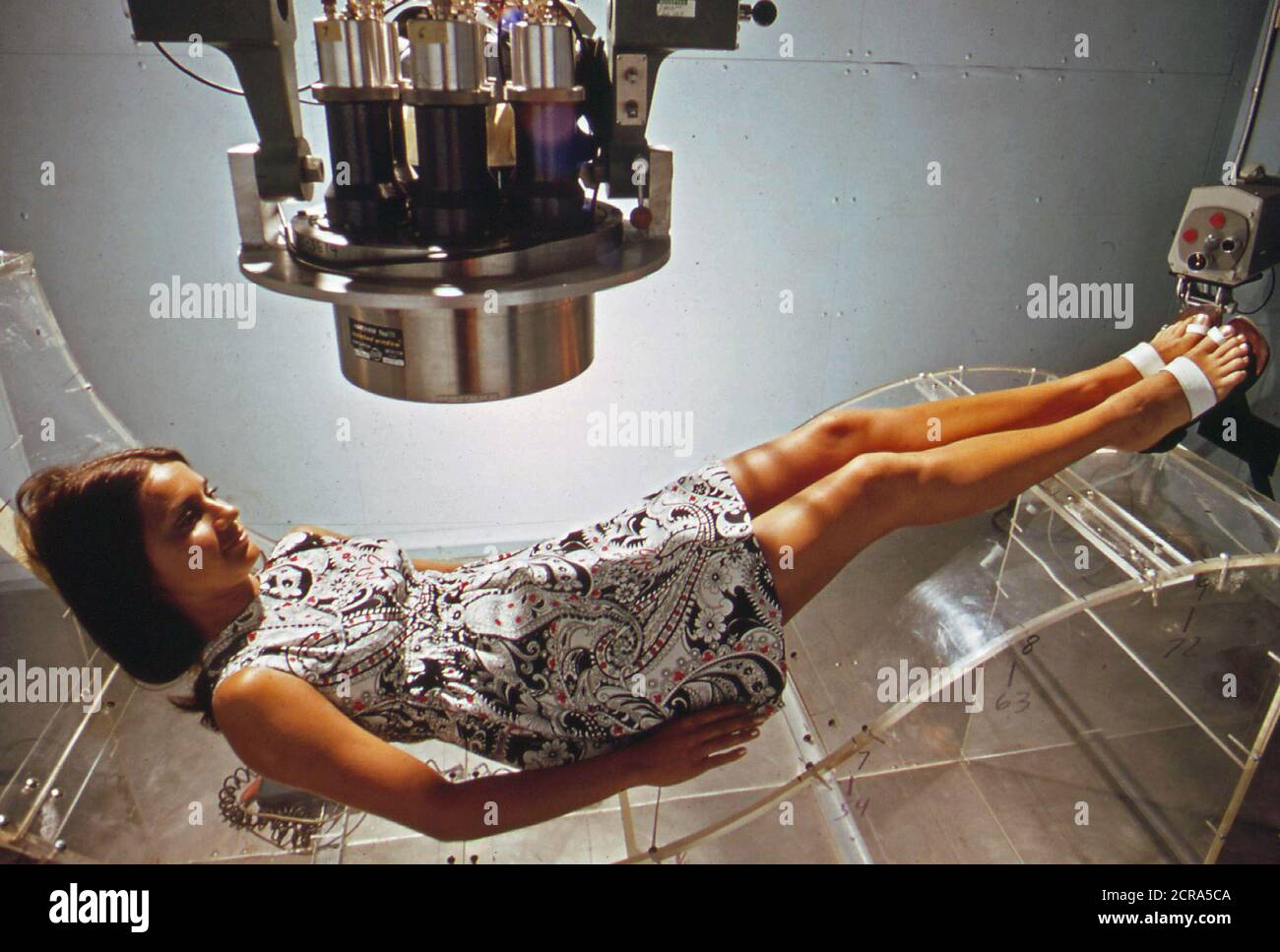 Tutto il corpo contatore viene utilizzato per misurare i livelli naturali di radiazione, Giugno 1972 Foto Stock