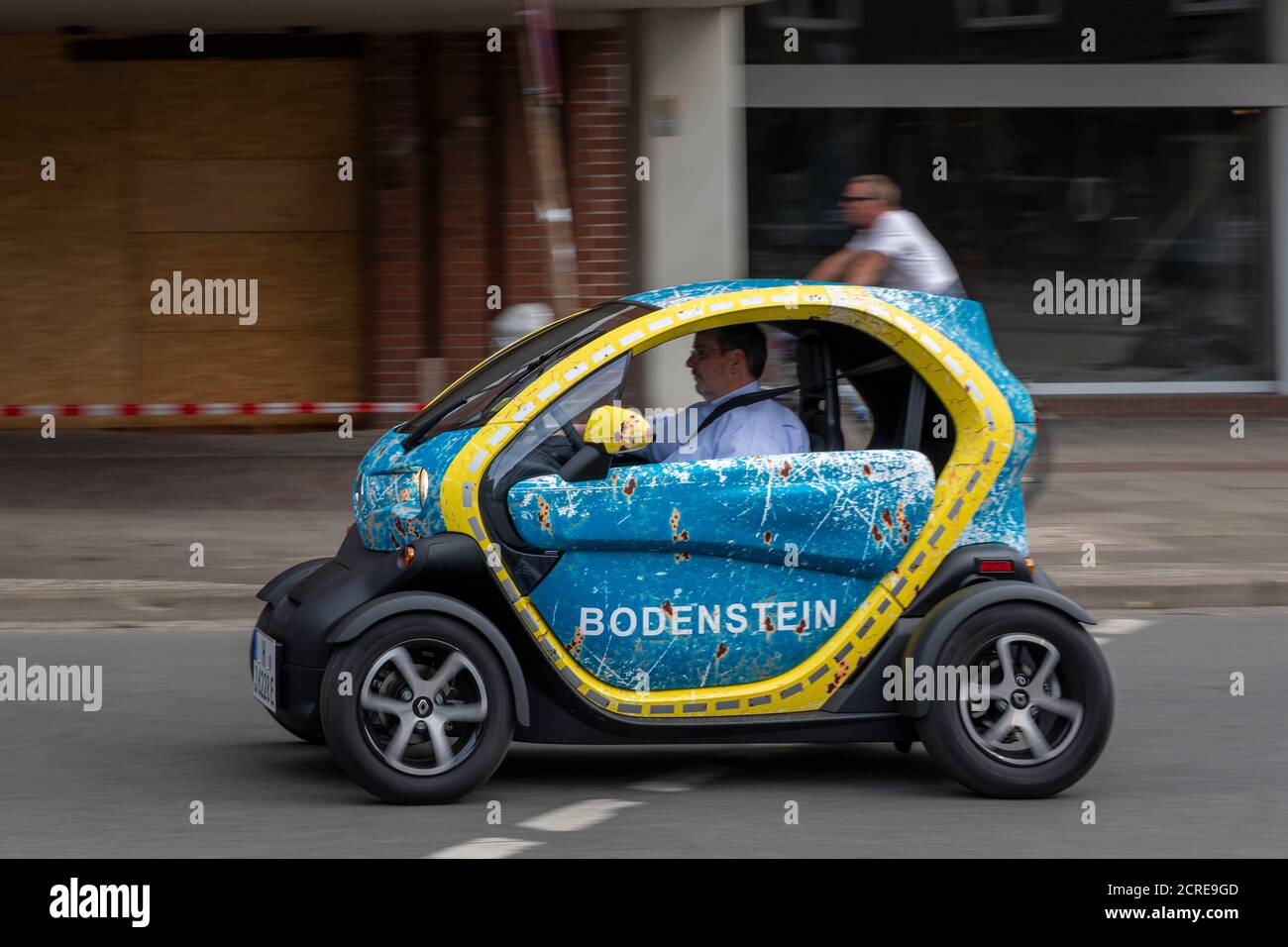 La Renault Twizy è una microcar elettrica a due posti. Questo piccolo veicolo è al meglio nel traffico urbano. Foto Stock