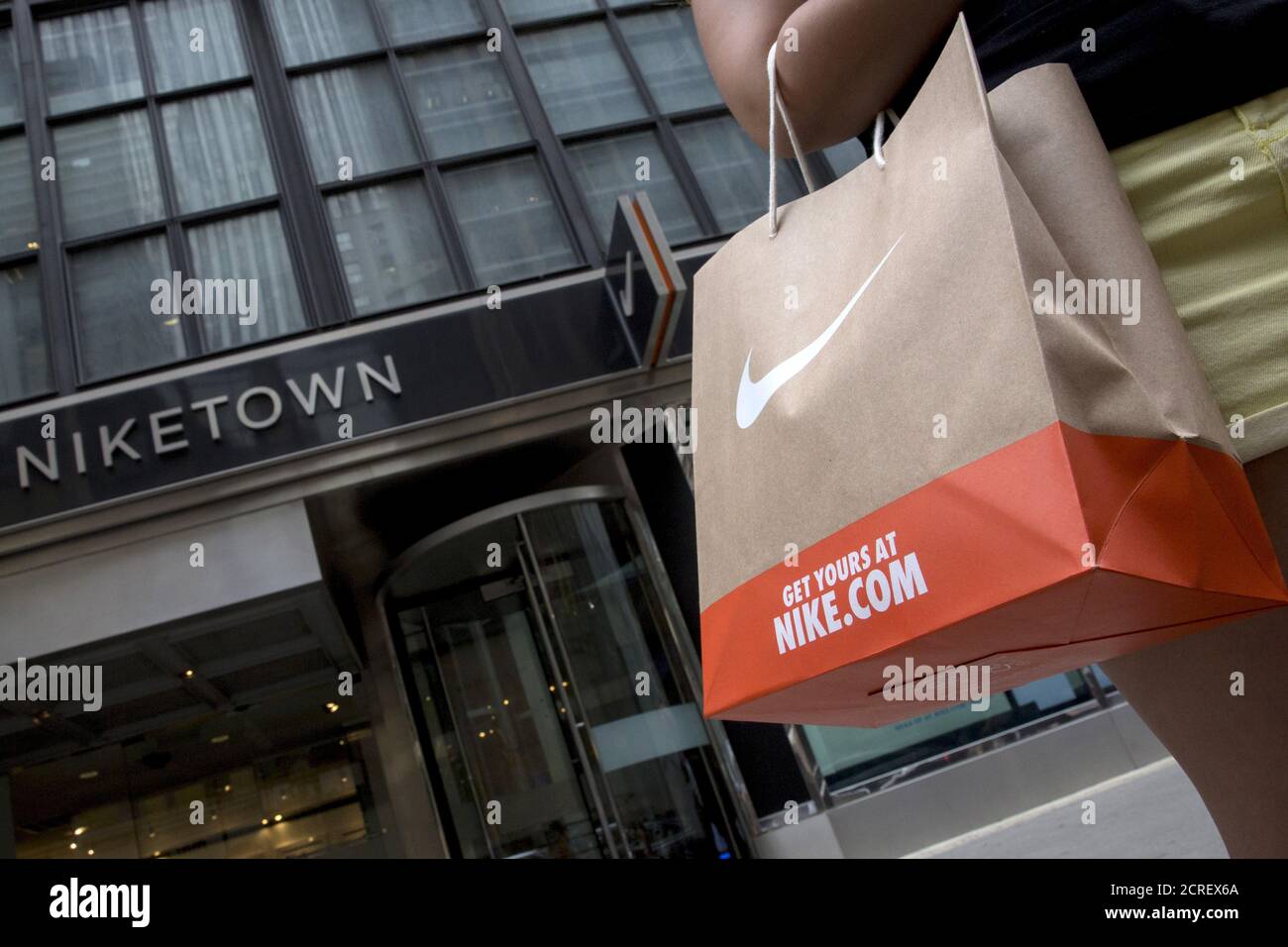 Nike store new york immagini e fotografie stock ad alta risoluzione - Alamy