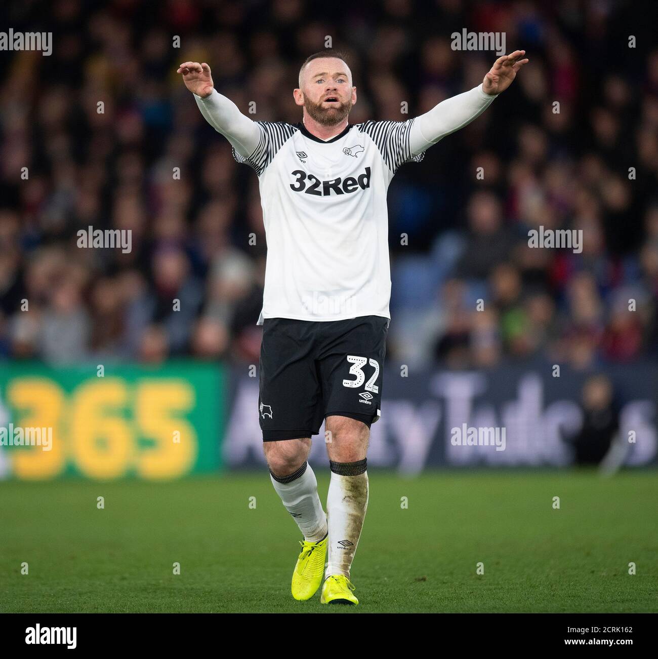 Wayne Rooney della contea di Derby in azione contro Crystal Palace. PHOTO CREDIT : © MARK PAIN / ALAMY STOCK PHOTO Foto Stock