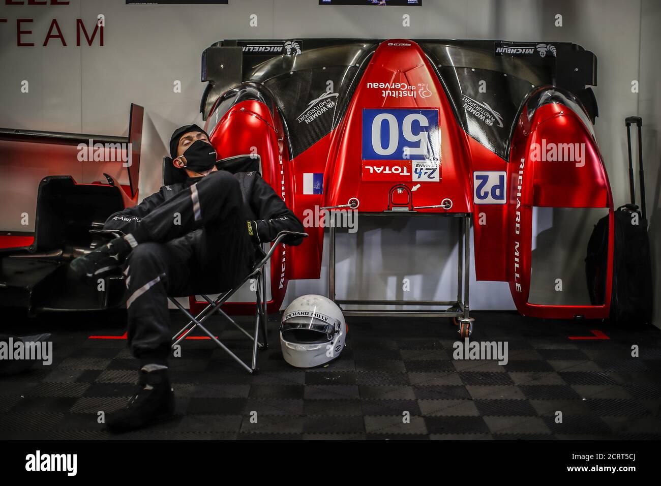 Le Mans, Francia. 20 Settembre 2020. 50 Calderon Tatiana (col), Florsch Sophia (ger), Visser Beitske (nld), Richard Mille Racing Team, Oreca 07-Gibson, meccanico, mecanicien durante la 2020 24 ore di le Mans, 7° appuntamento del Campionato Mondiale FIA Endurance 2019-20 sul circuito des 24 Heures du Mans, dal 16 al 20 settembre, 2020 a le Mans, Francia - Photo Xavi Bonilla / DPPI Credit: LM/DPPI/Xavi Bonilla/Alamy Live News Foto Stock