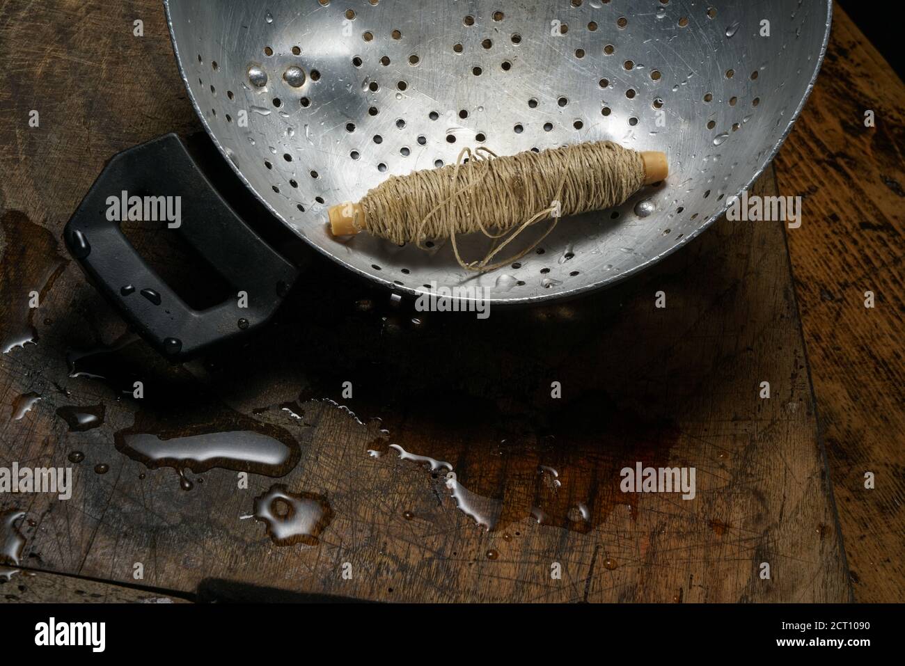 Mortara 09/10/2019 : spago utilizzato per la preparazione di salame d'oca, ricetta tradizionale Foto Stock