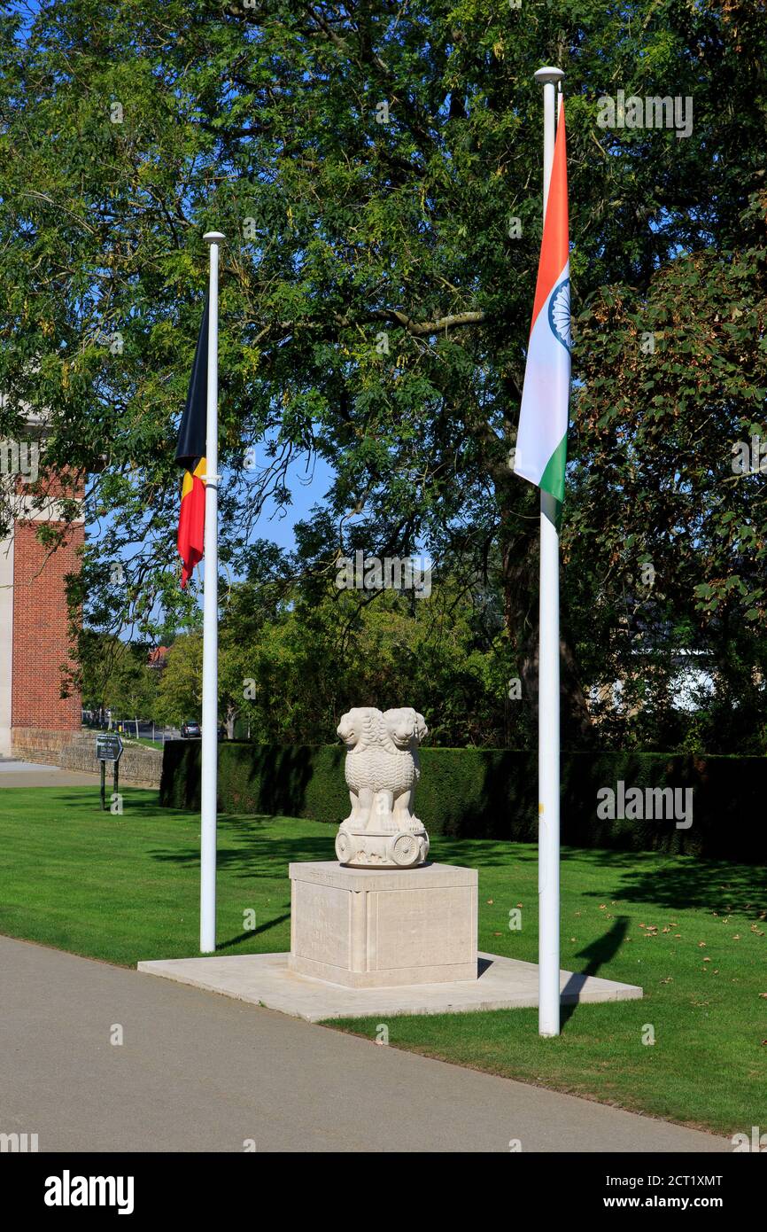 Memoriale per le forze indiane che hanno combattuto durante la prima guerra mondiale fuori dalla porta Menin di Ypres, Belgio Foto Stock