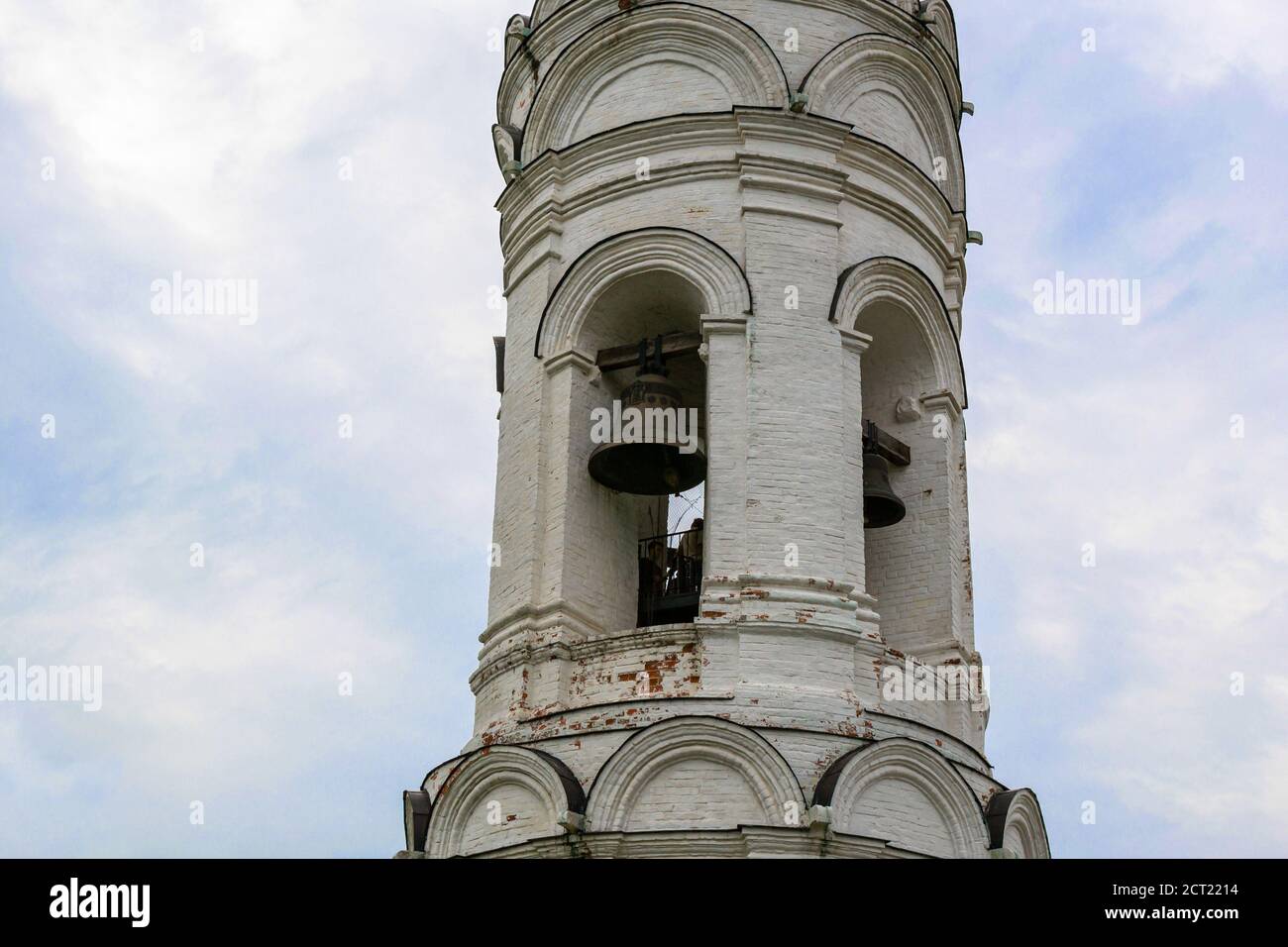 Mosca, Russia - 5 settembre 2020. Campanile della Chiesa di San Giorgio il vittorioso a Kolomenskoye Foto Stock