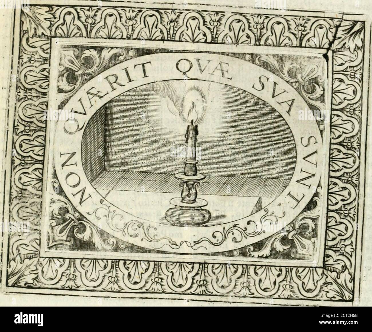 . Imprese sacre con triplicati discorsi illustrare & arricchite ... . ^LAC^ ll€ FIACCOLA. Imbrema /il^tjma ) pr la^oJlolo San Ta&h. ^i^MGA luce adorna ^ e di voract^, ardor acce fa ^ m vn arde ^ e lampe^ta2)^/ Sol emula alter a. y e gentil face ,£ nel fuo proprio ardor, Per ehaltres vego-iaJSfuUa curando il proprio ben ^ fi sface •J^da lalta tua virtù già non fare(i(iia^,o dottor de le genti, e vie maggiore]EH la tua luce 3 ei tuo celebrjle ard e la fiammaanchefìa non èfoftanza femplice, ma com-polla di non fumo,do non fumo Foto Stock