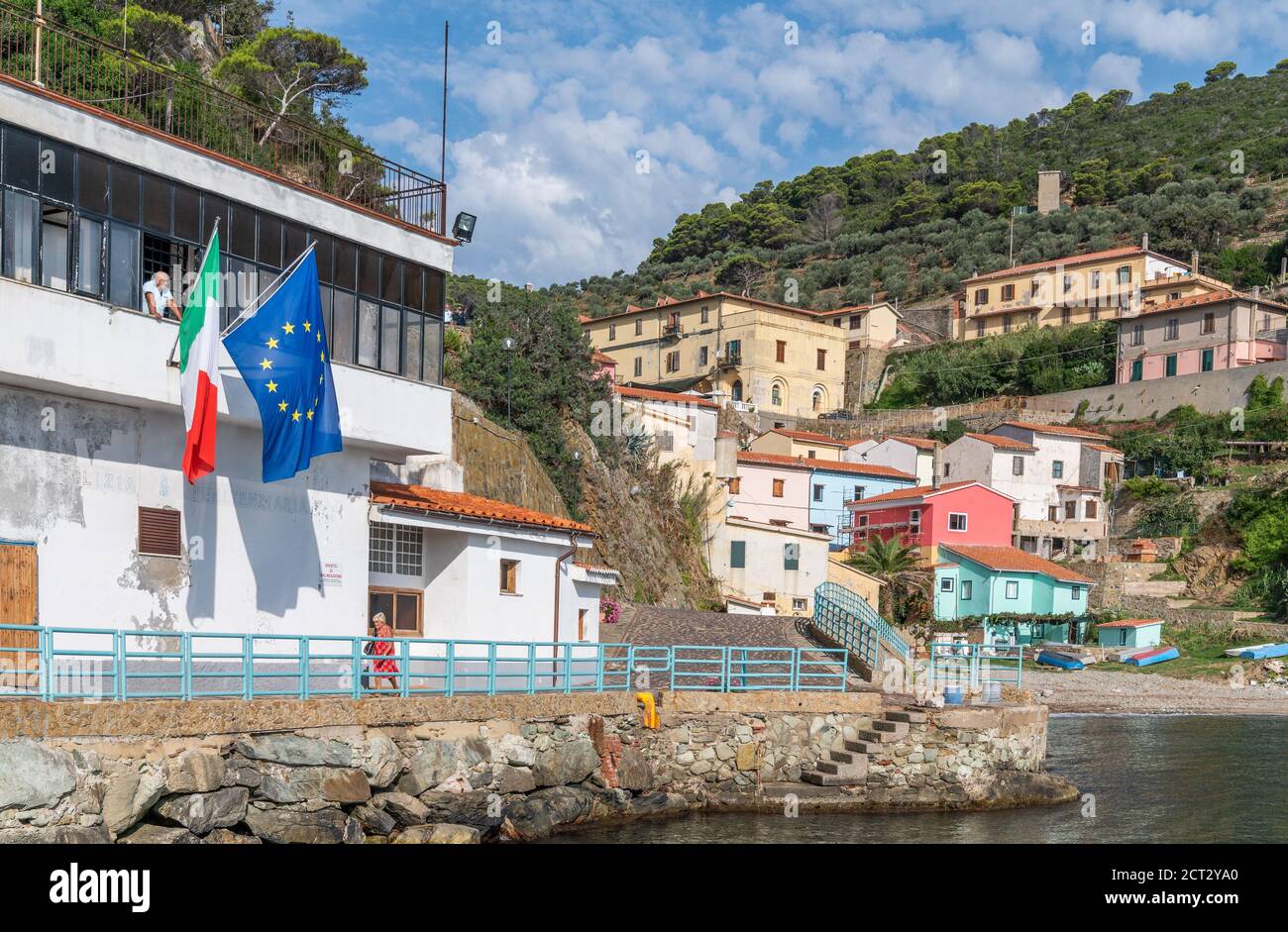 Villaggio sull'isola carceraria di Gorgona, Toscana, Italia Foto Stock