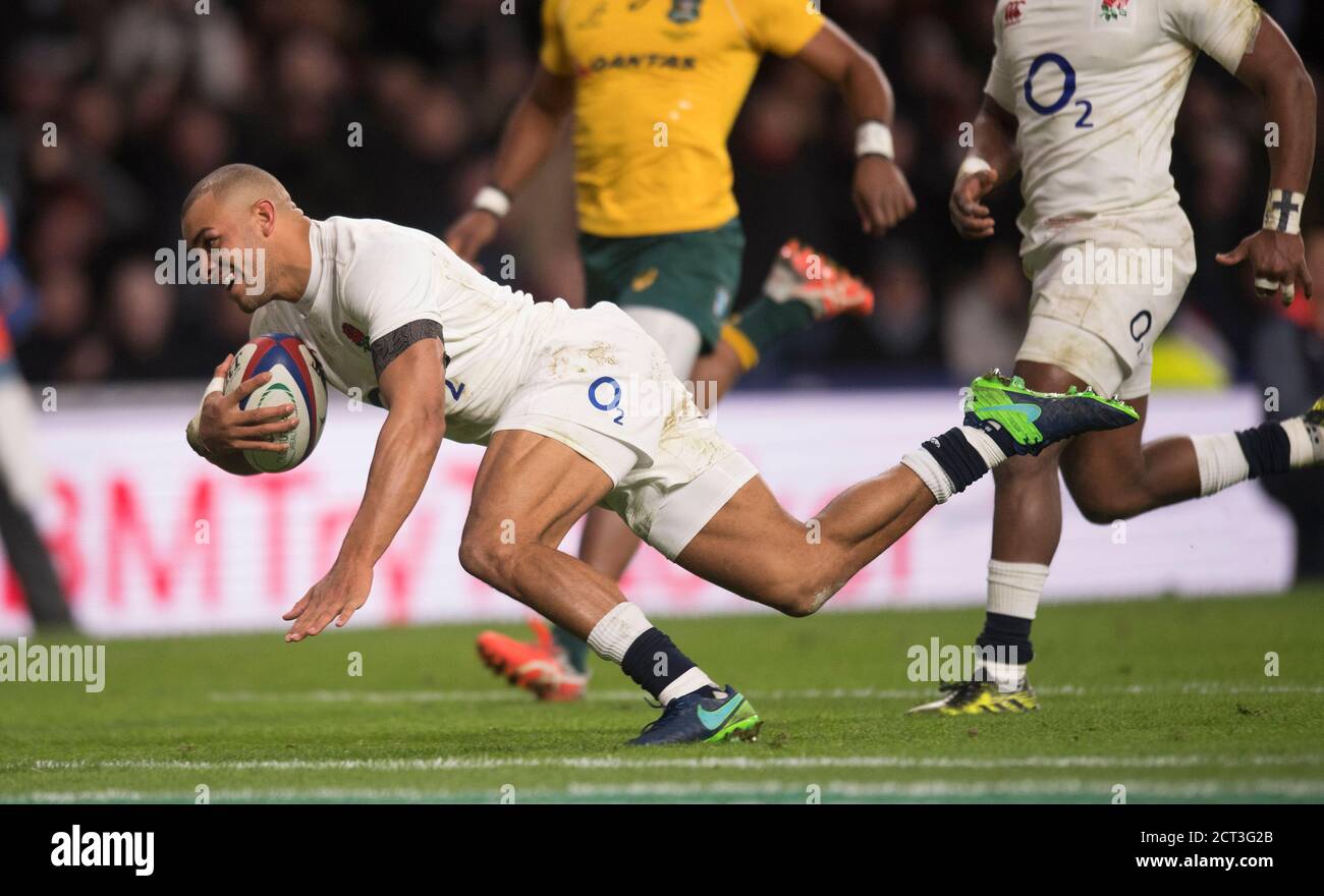 JONATHAN JOSEPH SEGNA IL SUO SECONDO TENTATIVO PER L'INGHILTERRA. Inghilterra / Australia. Immagine : © Mark Pain / Alamy Foto Stock