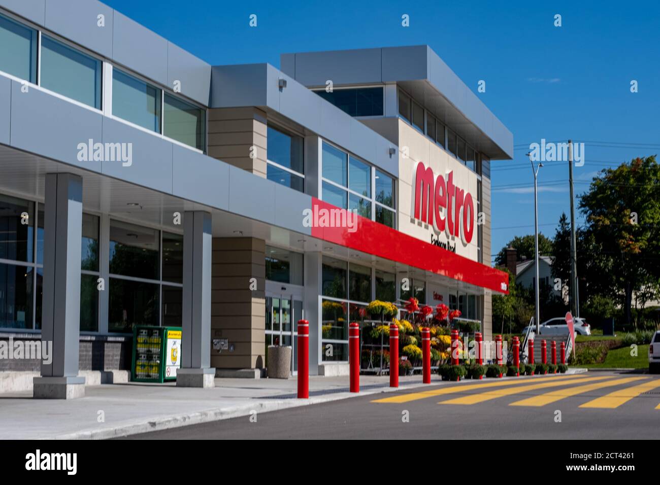 Una nuova posizione del supermercato Metro su Eagleson Road nel sobborgo di Kanata di Ottawa, Ontario, Canada. Foto Stock
