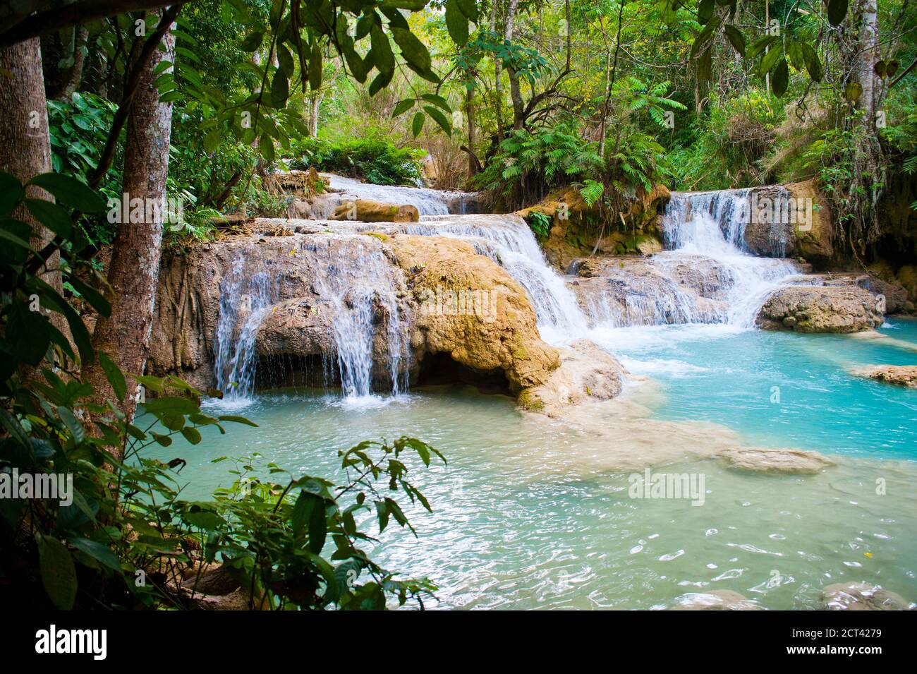 Cascate di Kuang si, Luang Prabang, Loas, Sud-est asiatico Foto Stock